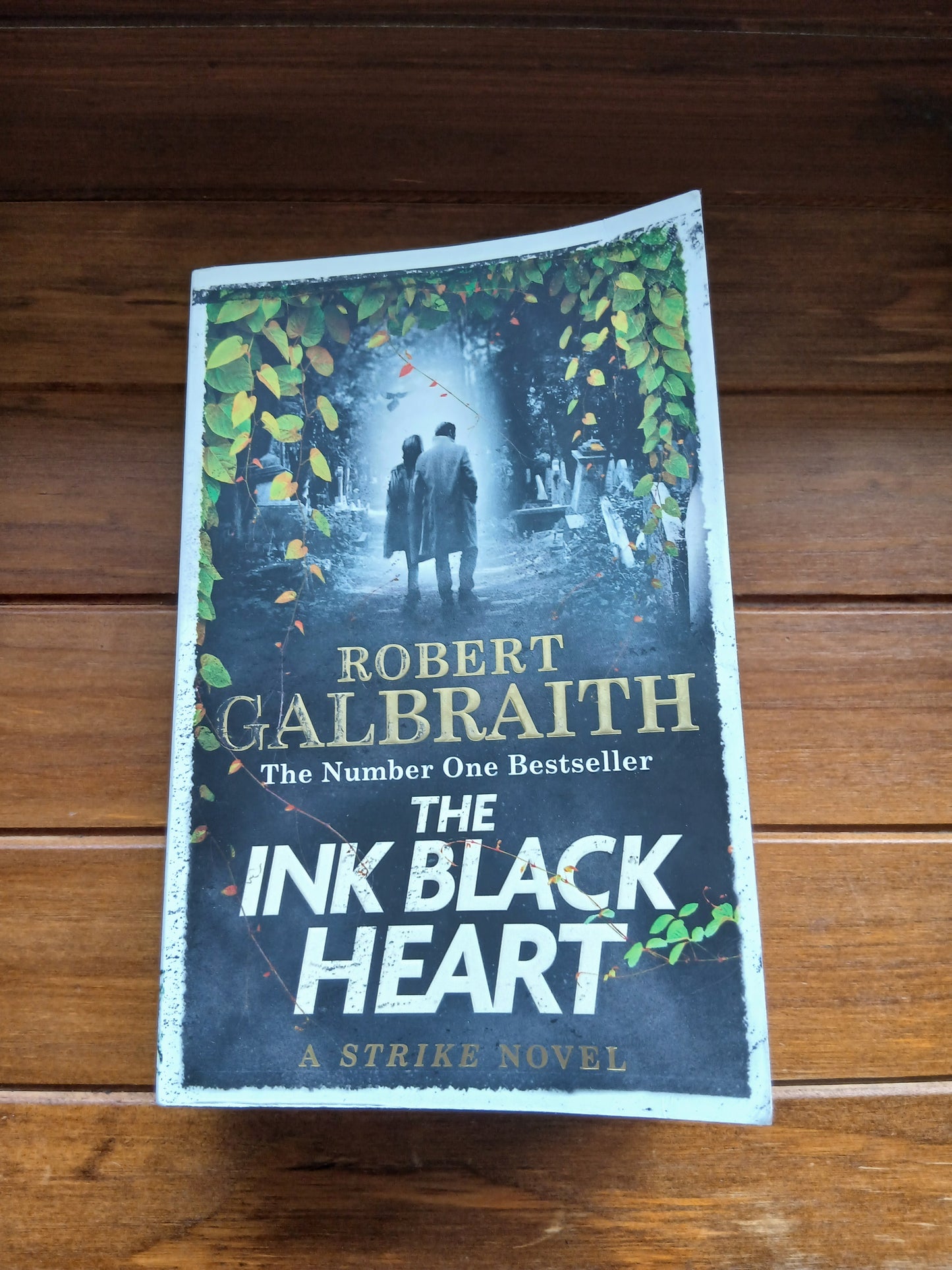 Galbraith, Robert  - The Ink Black Heart (Strike #6)